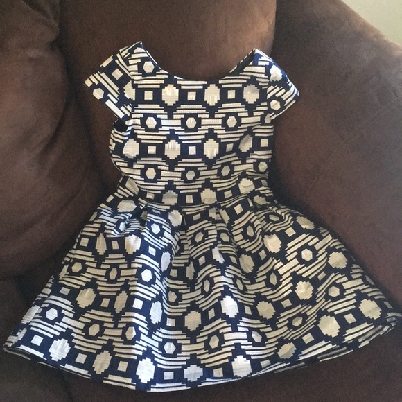 Girls dresses - Picture 2 of 5